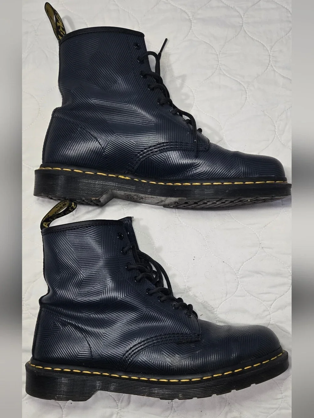 Dr. Martens Men's Dark Blue Lace-Up Leather Boots Size 11 Mens